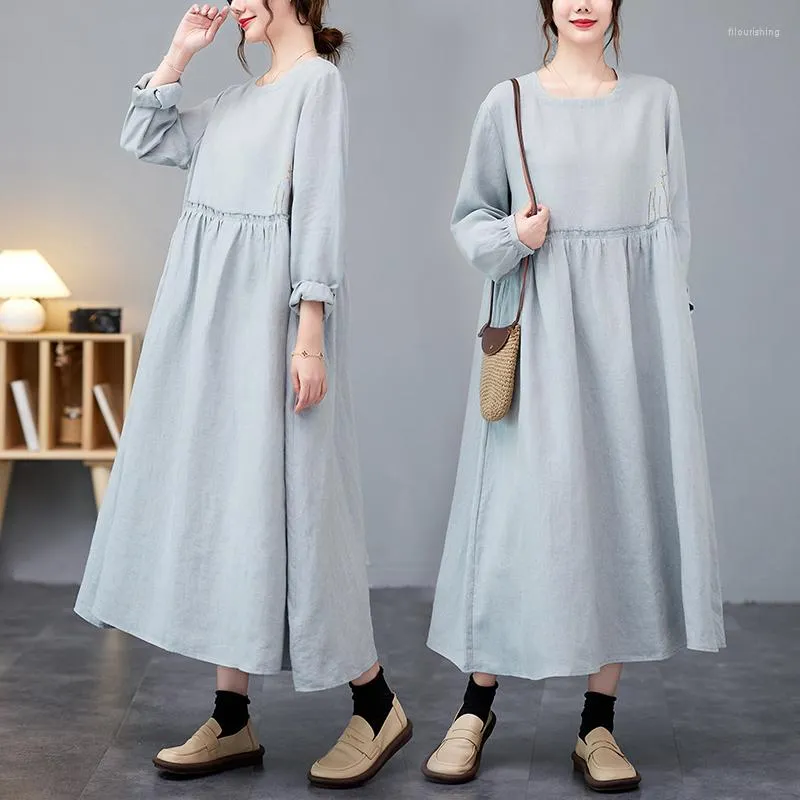 Casual Dresses Real S koreansk version Löst garnfärgat blomma garn linne broderi 2023 Autumn Dress Women's Mid-Length kjol