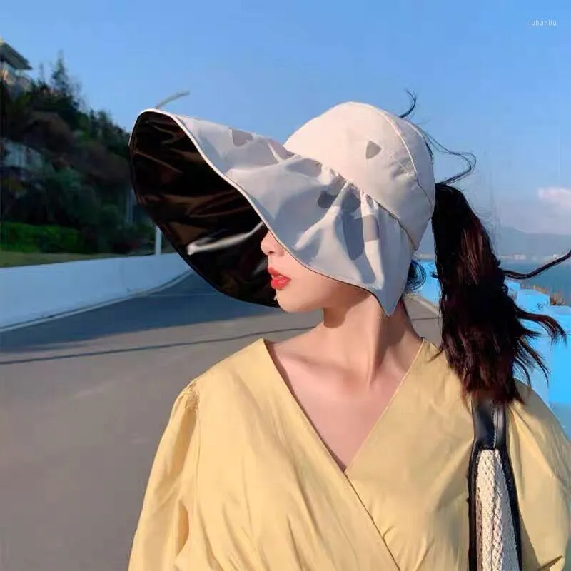 ワイドブリムハットサンブラックガムバタフライパターン空いている帽子の夏の保護大規模なすきをする屋外サンシェード軽量ストレージ