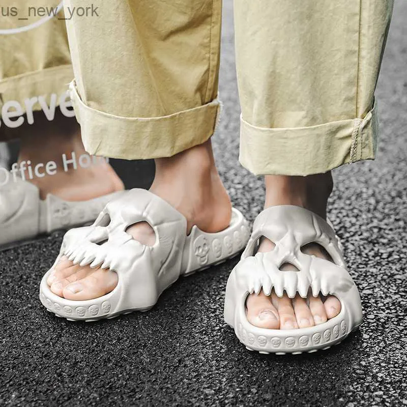 Yaz Erkek Kafatası Terlik Kadın Kişiselleştirilmiş Tasarım Açık Slaytlar Unisex Yumuşak Plaj Sandalet Cadılar Bayramı Partisi Komik Flip Flops L230518