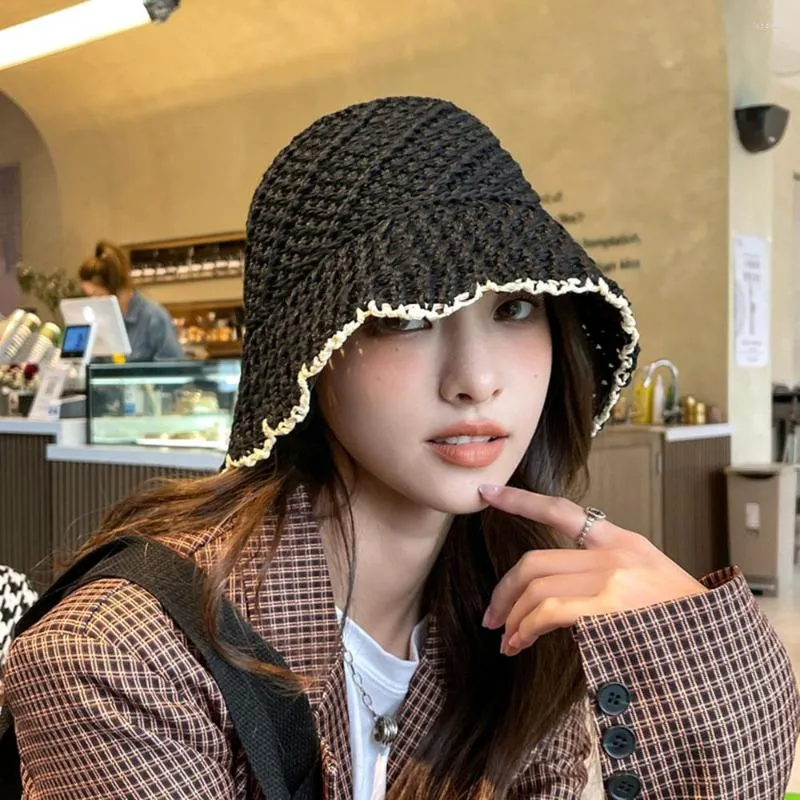 Breda brimhattar Kvinnor Cap Ruffle Edge Beach 2024 Bucket Hat Women Summer Outing Straw Fisherman Ladies