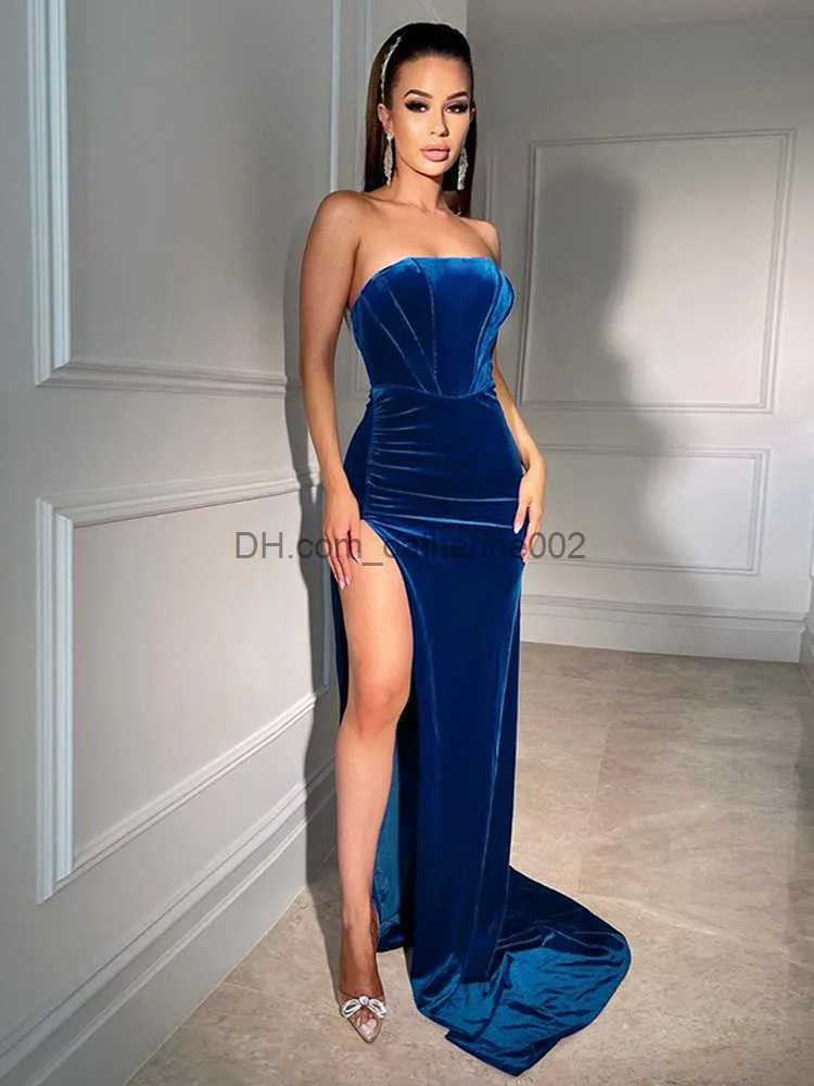 blue maxi bodycon dress NAVY BLUE LONG SLEEVE TRAPEZOID NECKLINE BODYCON FULL DRESS | CULT MIA main image 0
