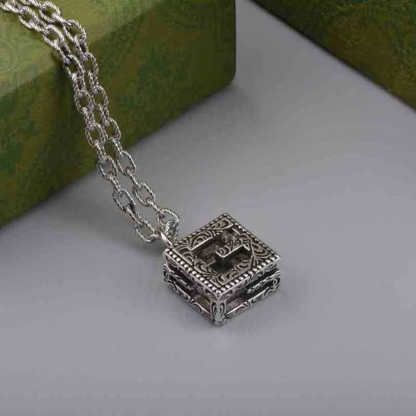 New 2023 designer jewelry bracelet necklace ring Ancient family square made of old style hollow pattern pendant couple's clavicle chain