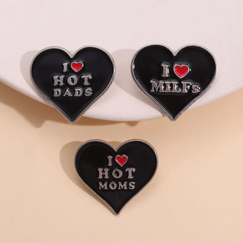 Black Heart Enamel Pins Brooch Bag Clothes Badge Gift Custom I Love MILFs MOMS DADS Accessories Jewelry Wholesale