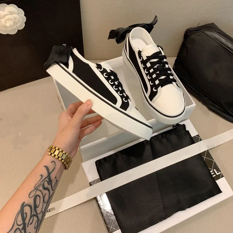 Scarpe Piccole Sport Casuali Da Donna Piccole Scarpe Bianche