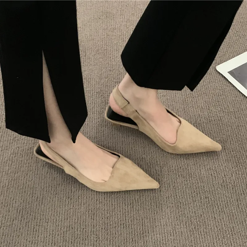 2023 sandales confort chaussures pour femmes été talons costume femme Beige nouveau pointu filles haute couture bas chat printemps Stiletto rétro