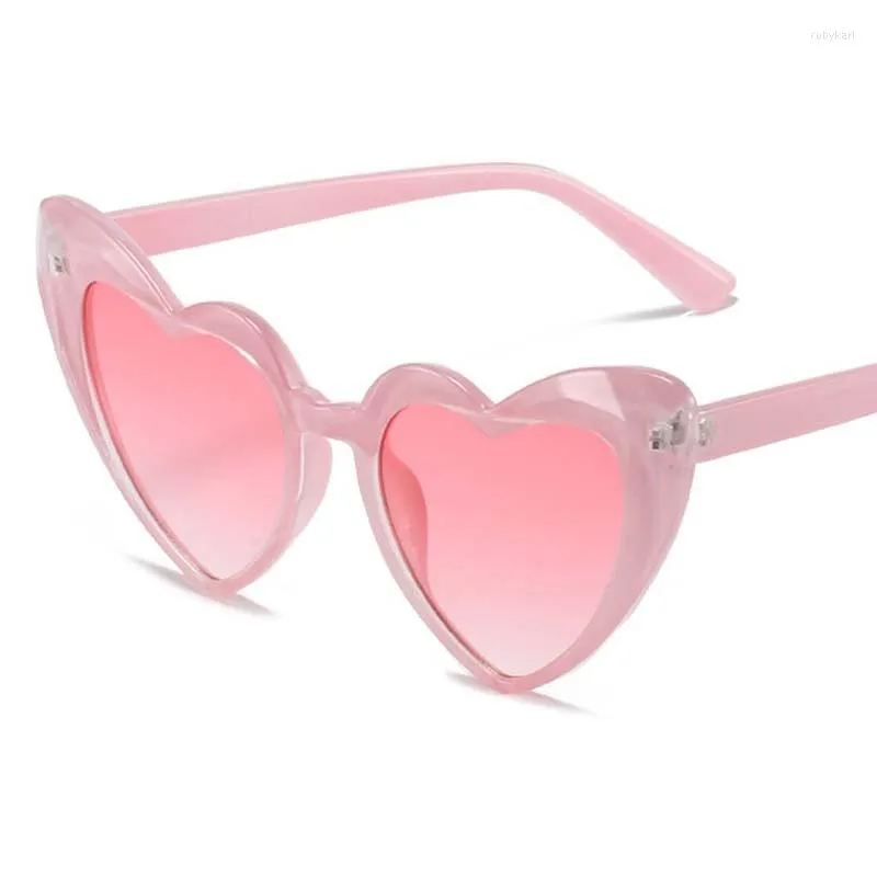 Lunettes de soleil Vintage Cat Eye femmes marque Designer coeur lunettes de soleil femme mode gelée couleur dégradé grand cadre