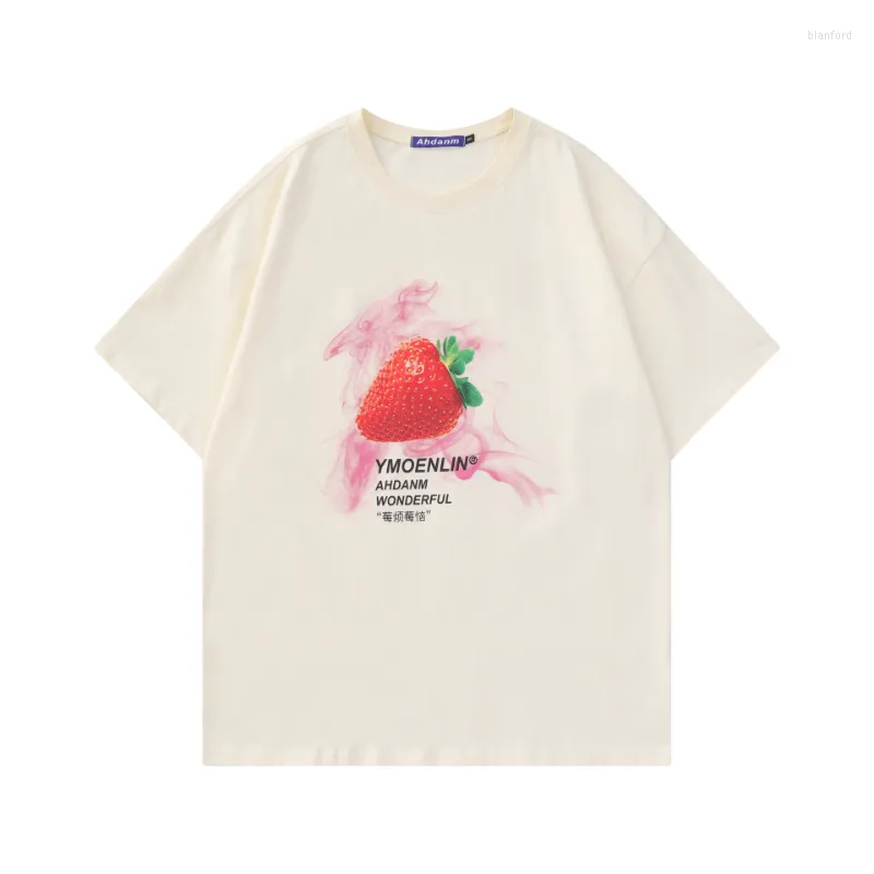 Mäns T-skjortor Tee Men's Cute and Creative Strawberry Printed kortärmad T-shirts Summer det lösa parets halvärmade Y2K-toppar