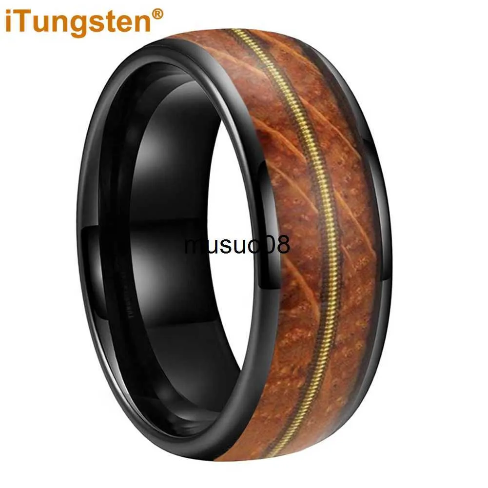 Zespół pierścieni Itungsten 8 mm mężczyzn Mężczyzn Pierścień Guitar Tungsten Whiskey Barrel Wood InLay Fashion Jewelry Domed Comfort Fit J230602
