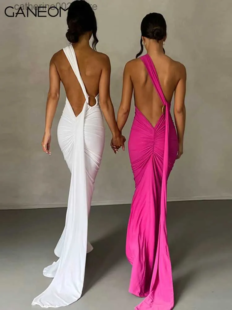 Tantalizing Tassel Backless Maxi Dress: Elegant Summer Style for