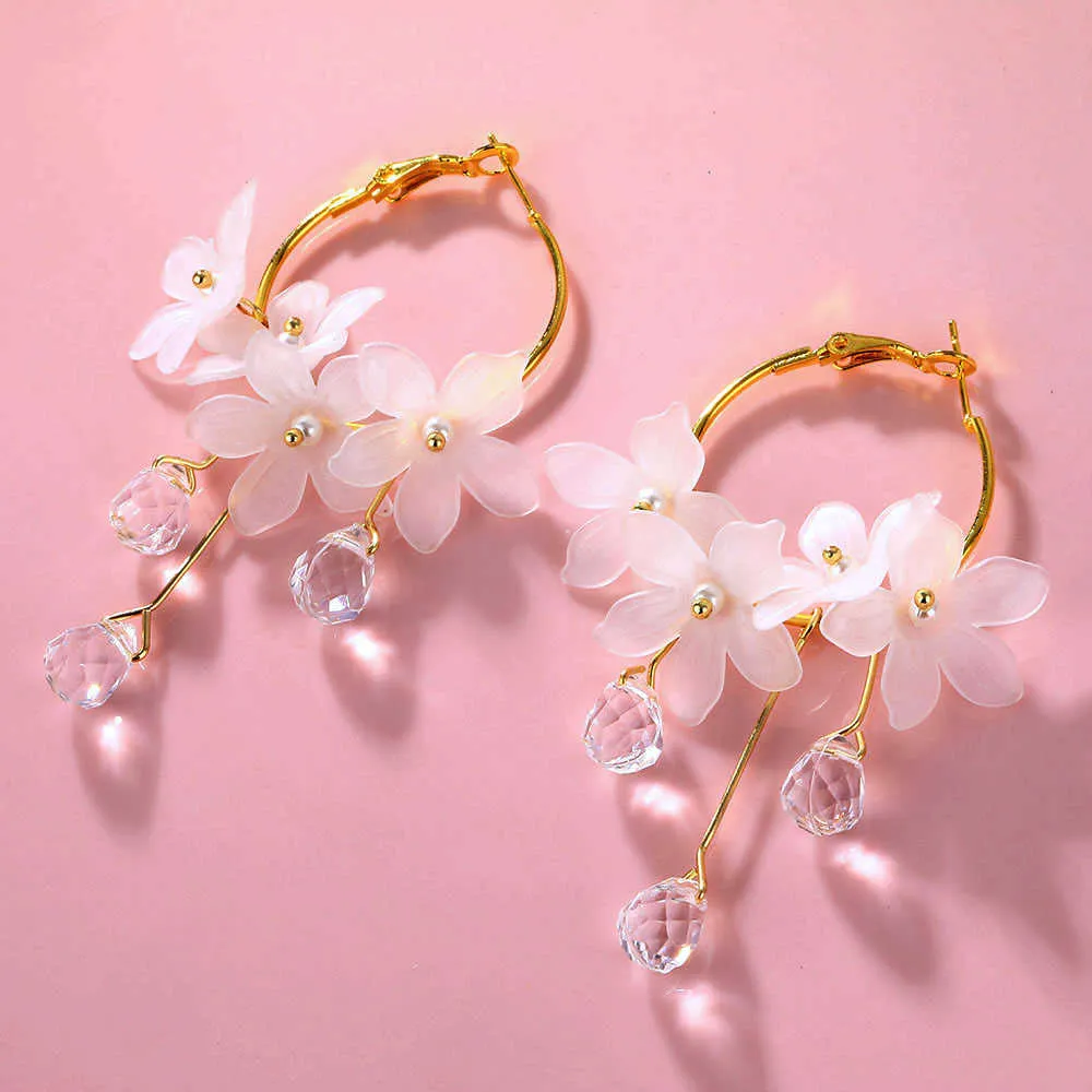 Stud iparam mode koreanska kvinnors blomma vita akryl dropp varma örhängen brinco smycken grossist g230602