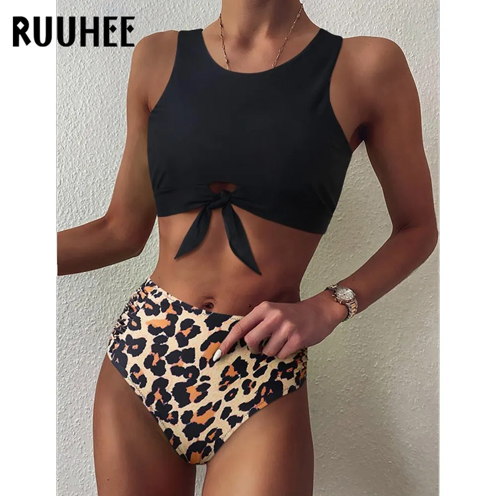 Set Ruuhee Two Pieces Swimsuit Women Bikini 2023 Leopard Knutt High Neck Sport Tops Badkläder Kvinnor Ruched High midje Bikini Set