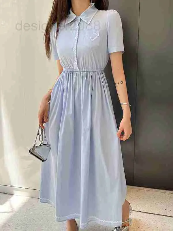 Designer de robes décontractées de base 23 Summer New Wave Ribbon Triangle Series Contrast Single Pocket Temperament Simple Cotton Short Sleeve Dress F0DN