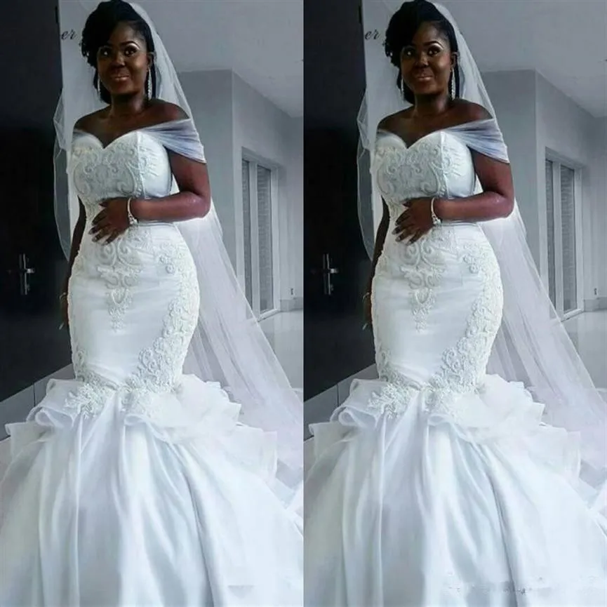 2020 Nouveau Pas Cher Sud-Africain Plus La Taille Sirène Robes De Mariée Hors Épaule Dentelle Appliques Perlé Arabe Balayage Train Formelle Bridal341G