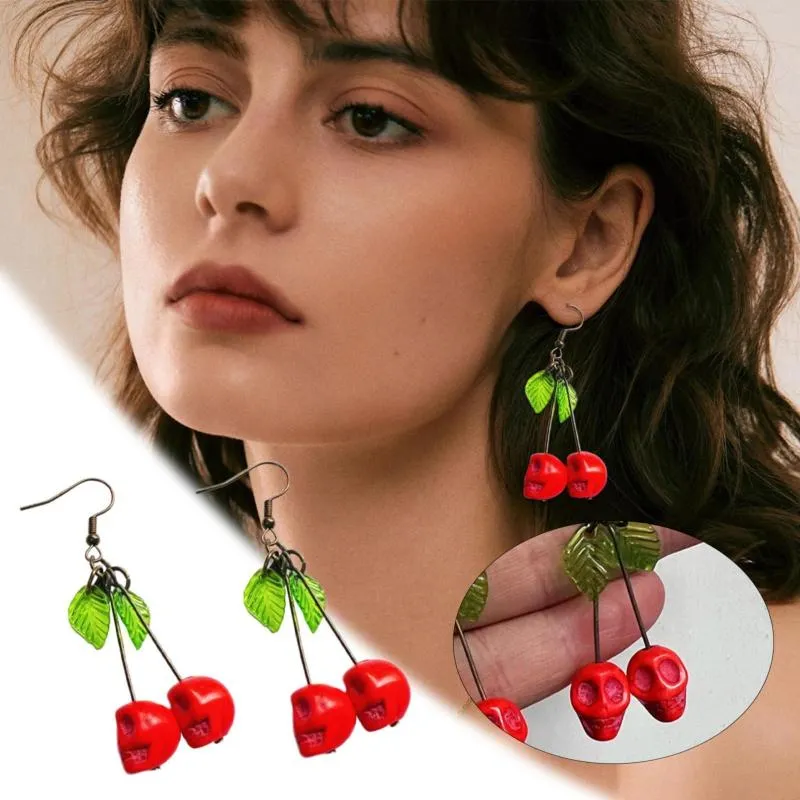 Boucles d'oreilles créoles exagérées feuille de cerisier rouge personnalité féminine rétro en vrac pour les femmes marguerite