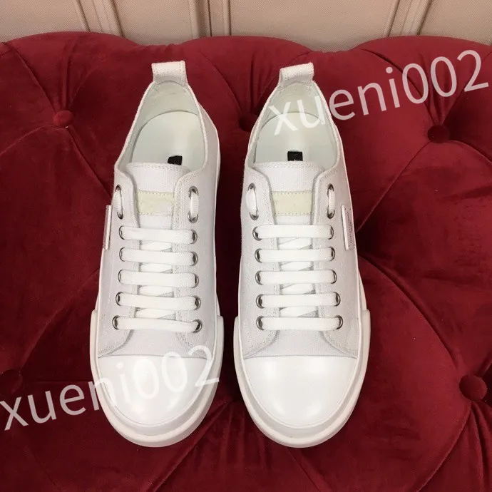 2023 Nya lyxdesigner Sneakers Män och kvinnor Casual Shoes Fashion White äkta läder Flat Sports Skate Skate Shoes