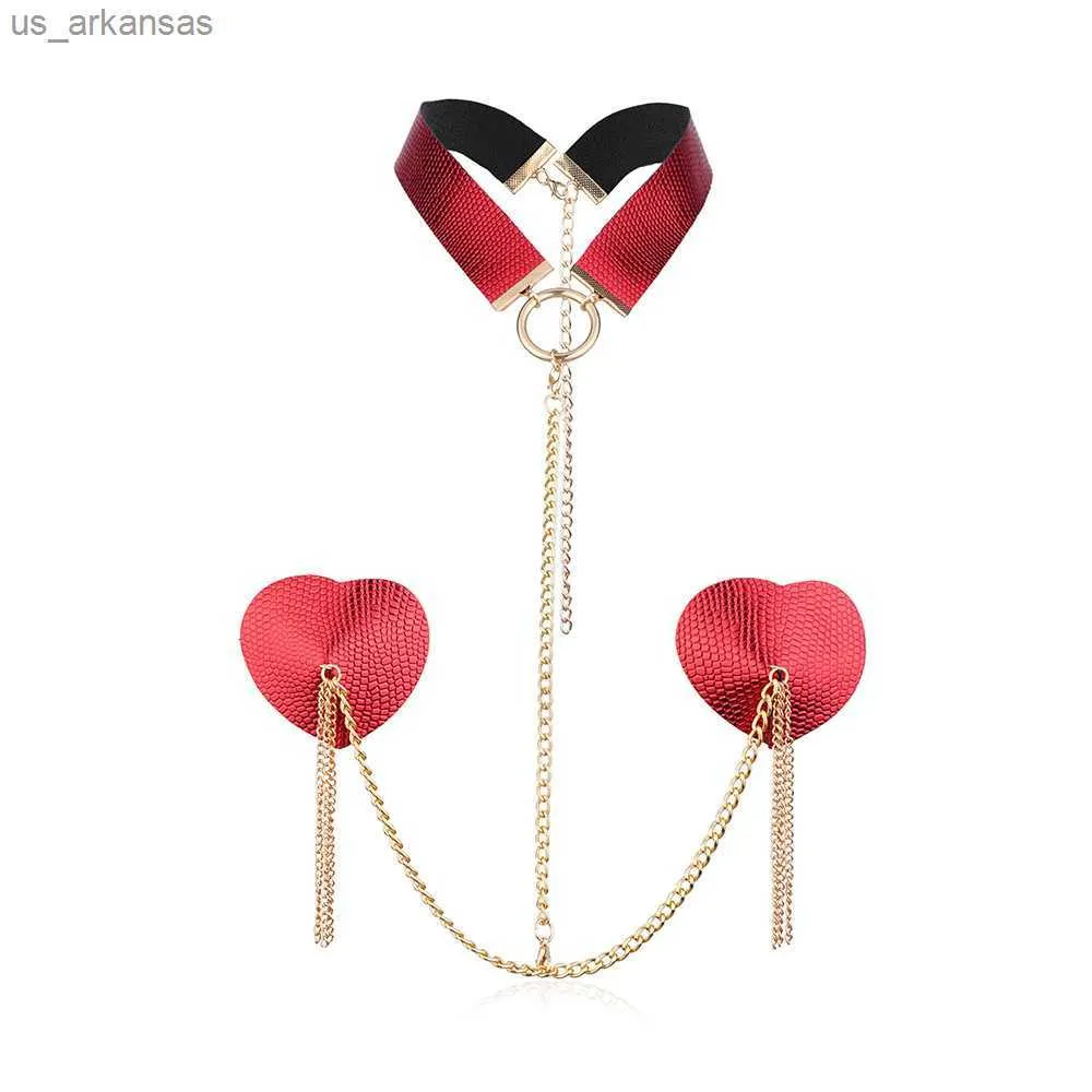 Sexiga nya kvinnor 1 par Red Heart Tassel Nipple Cover Återanvändbar metallkedja kopplad till Choker Breasties Body Jewelry Chain L230523