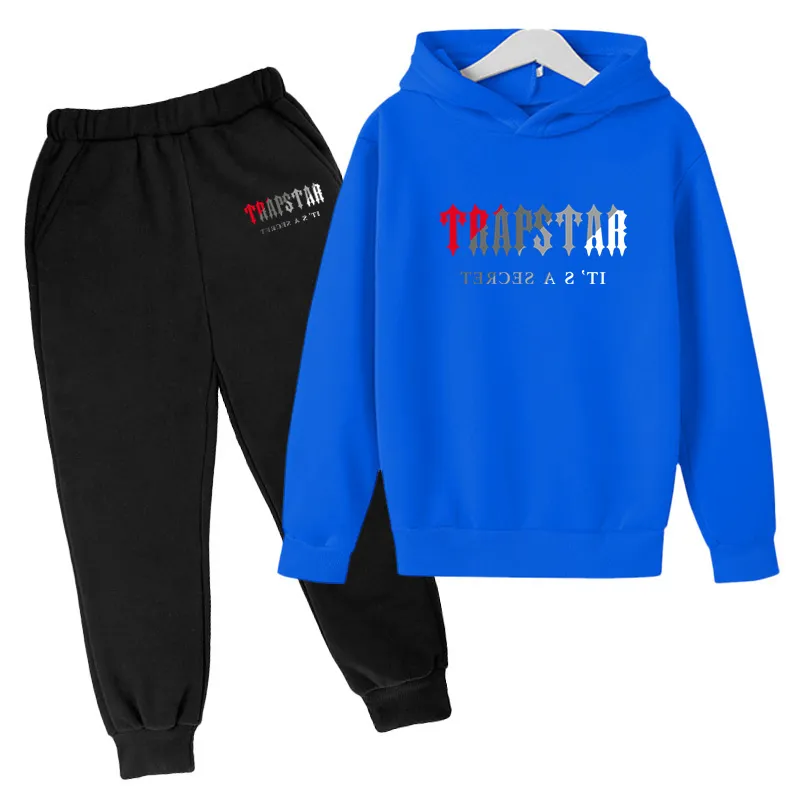 Giyim Setleri 2023 Marka Spor Giyim Tuzak Baskılı Spor Giyim Çocuklar İçin Sıcak İki Parça Takım Sweatshirt Pantolon Jogging 230603