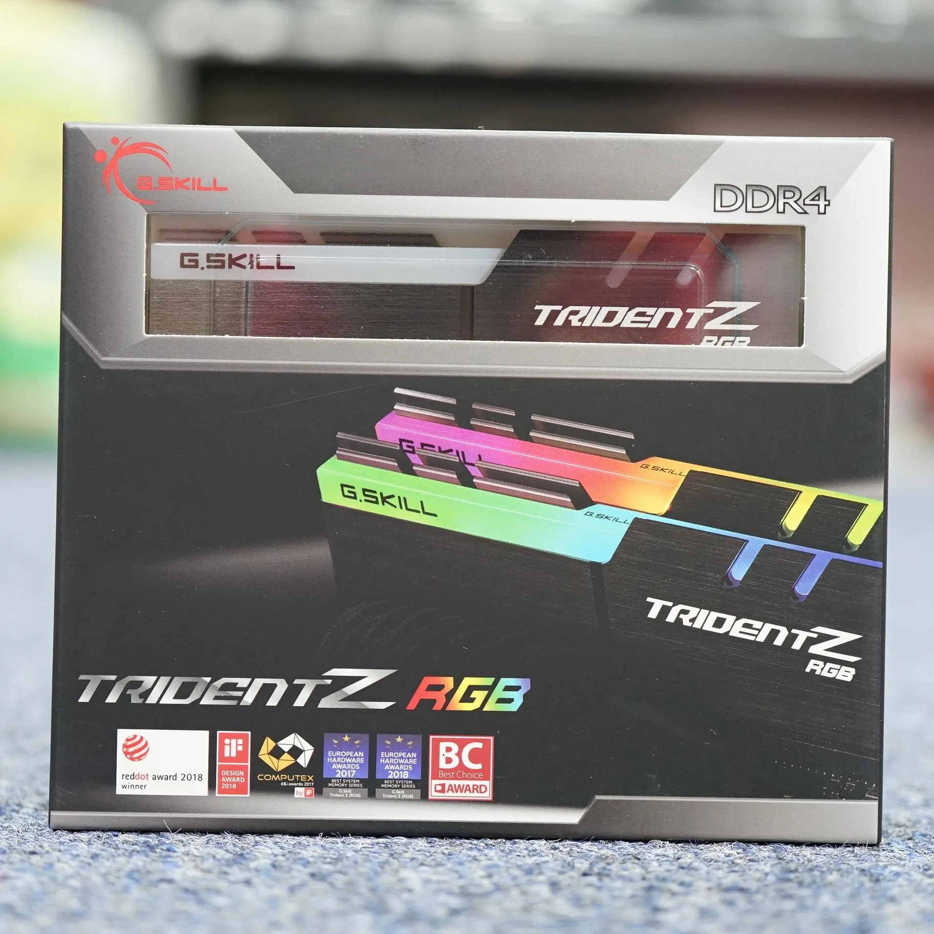 Rams G.Skill Trident Z RGB PC RAM DDR4メモリPC4 8GB 32GB 16GB 3200MHz 3000MHz 3600MHz 4266MHzデスクトップ8G 16G 3000 3200 MHz Dimm