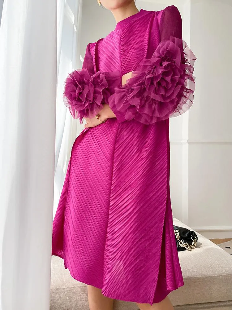 Elbise Miyake Piled 3D Aplikes Çiçek İşlemeli Elbise 2023 Yeni Bahar Bultlenek Petal Sleve Plus Boyut Tasarımcı Kıyafetleri