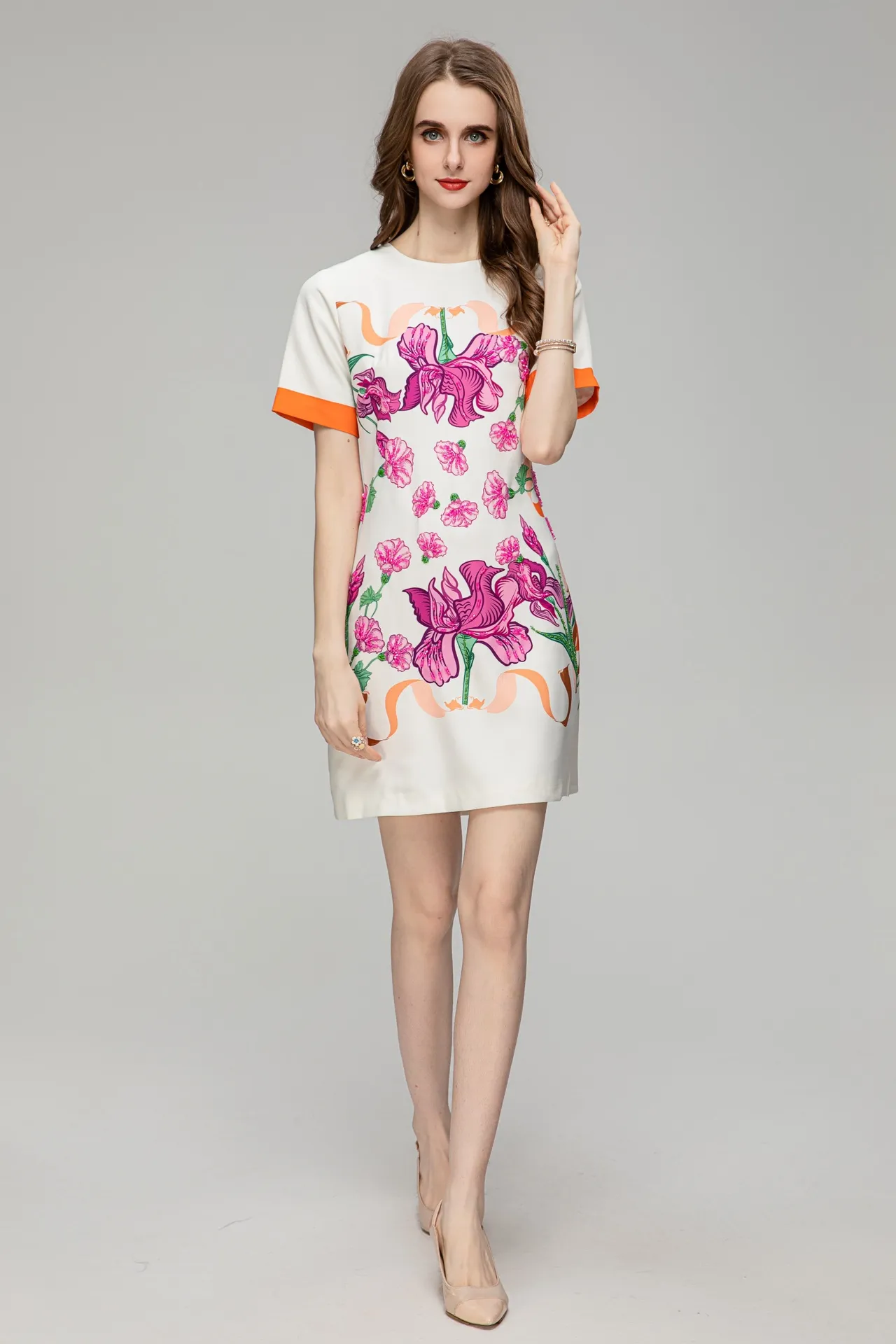 2023 Wiosna/lato damska sukienka z koralikami oryginalna moda fioletowy kwiat nadruk okrągły szyja elegancka sukienka z krótkim rękawem