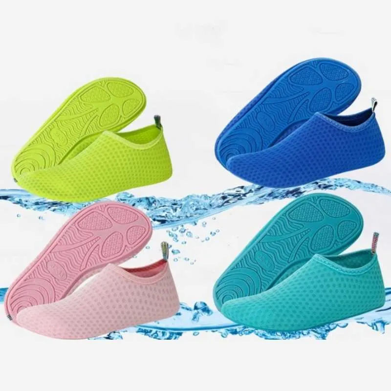 Woda damskie Szybkie suche boso Aqua Socks Anti Slip Sports Buty na zewnątrz surfing do nurkowania P230605 Dobry