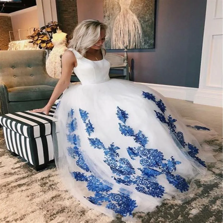 White Royal Blue Applique Lace Wedding Dresses Ball Gowns 2021 Scoop Zipper Wedding Reception Bridal Gowns Party Formal Dress Wome2383