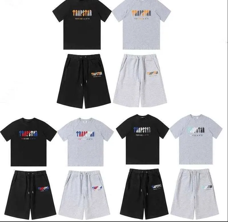 Herr t-shirts märke tracksuit t-shorts shorts passar två stycken uppsättningar sommaren plysch broderi trapstar kort ärm sportkläder