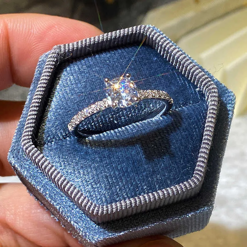 Solitario con shop pietra di zirconia