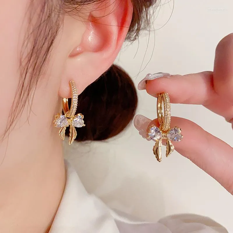 Kolczyki obręcze luksus 14 -karatowy złoty bownot dla kobiet Koreańska cyrkon miedź miedzi 2 sposoby na noszenie wiszącego kolczyka oryginalna biżuteria 2023
