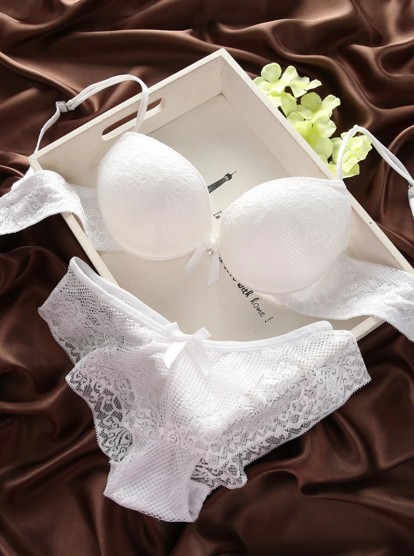 Fanshion Womens Satin Lace Embroidered Bra And Panty Set Back Cute