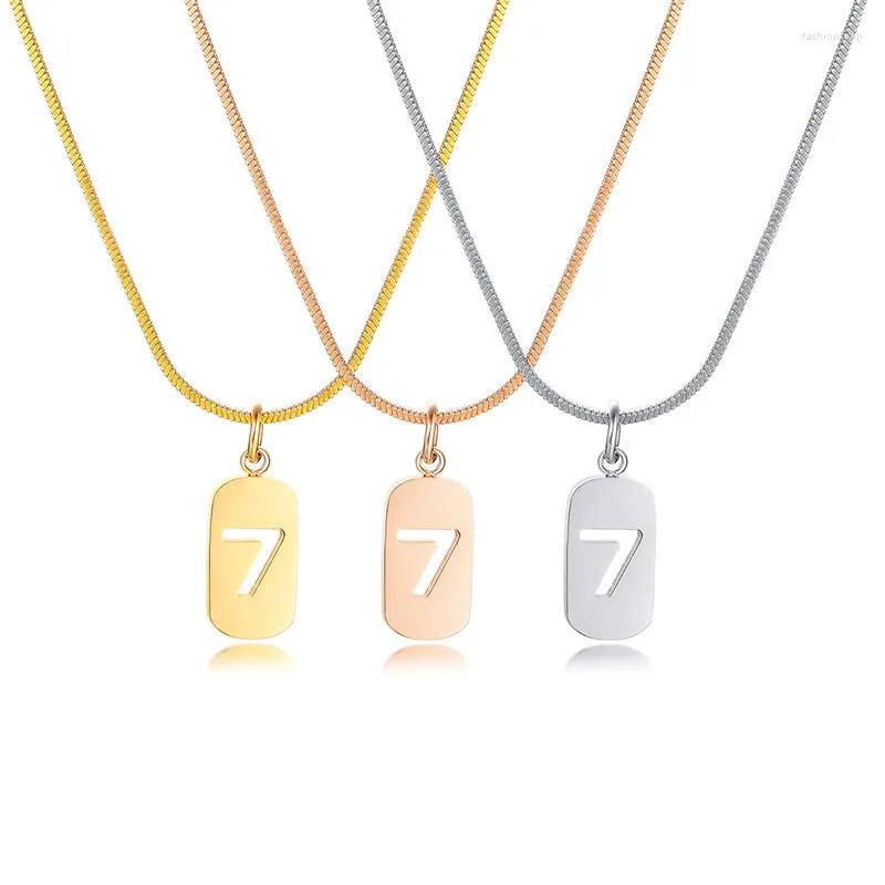 Pendentif colliers 2023 mode bijoux en acier inoxydable chanceux numéro 7 Simple chandail chaîne Femme collier adapté aux femmes