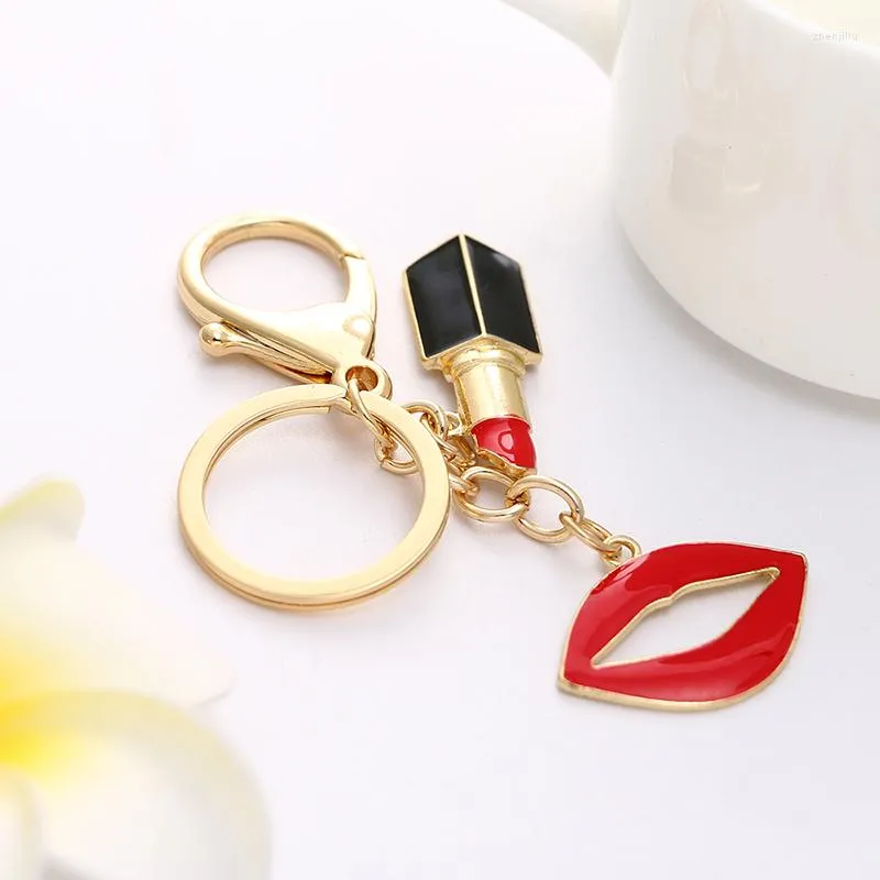 Porte-clés mode peinture peinture personnalité créative rouge à lèvres sac voiture porte-clés dame sac à dos pendentif métal cadeau YSK-036