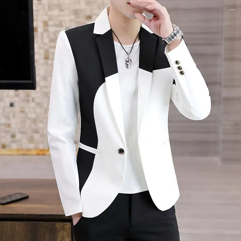 Mäns kostymer 2023 Spring och Autumn Suit Manlig casual koreansk version Trend Slim Stilig Small Men's Personality Coat Students