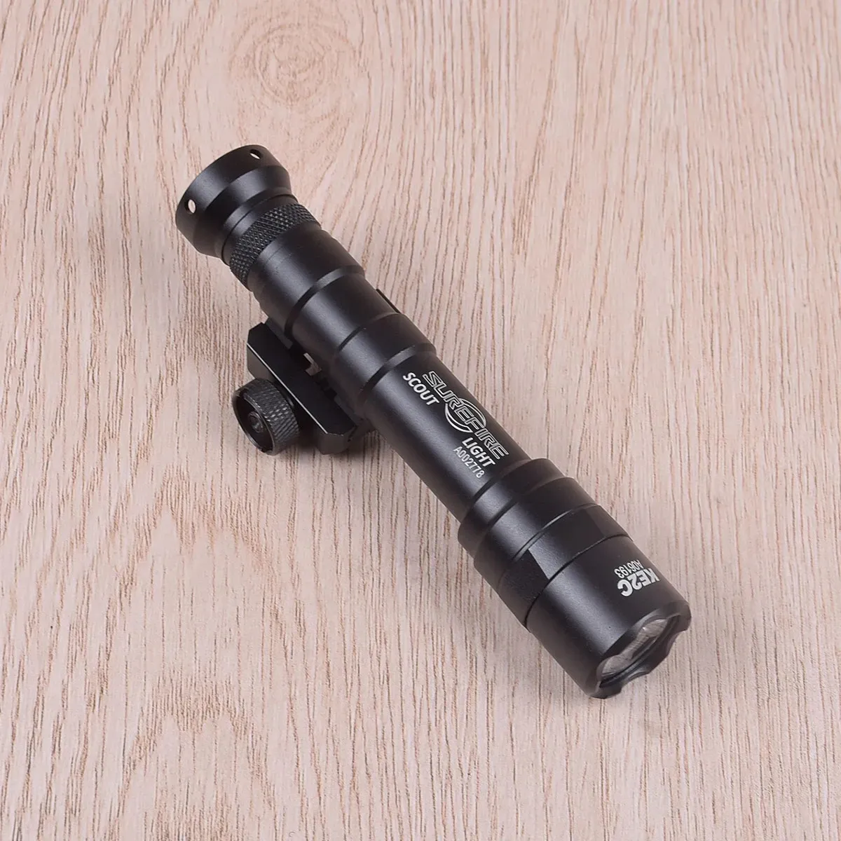 Tactical Surefir M600 M600B LED Rifle Scout White Flashlight HK416 AR15 M4 Torch Hunting For 20mm Pictinny Rail -Tan