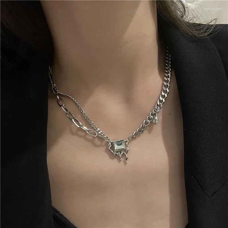 Asymmetrical Chunky Chain Rhinestone Necklace For Women Stainless Steel_voghion.com