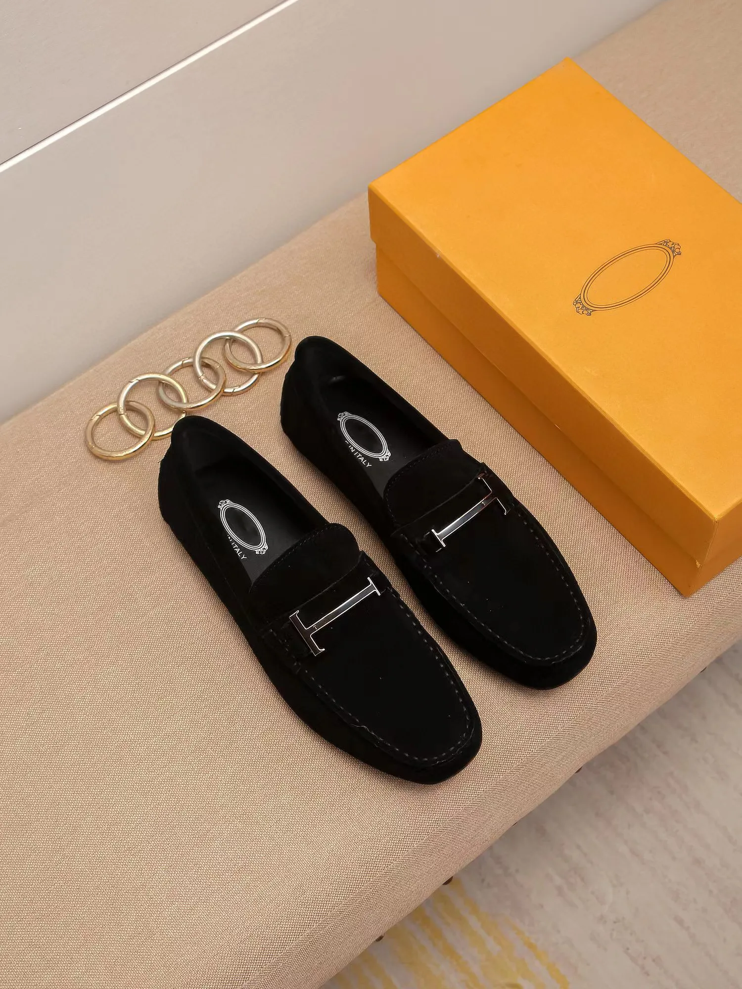 Tods Mens City Gommino Driving Shoes Double T black suede leather size 9 loafers Man BLACK Gommino Loafers in Leather XXM22L0IX80D907MB999 | Tods main image 4