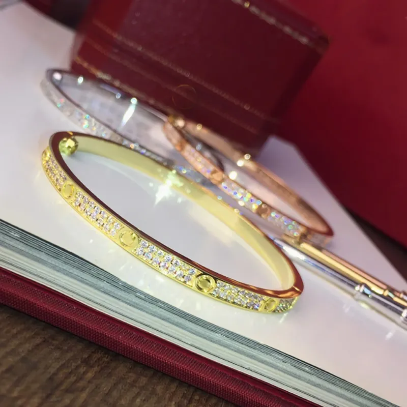Модельер -дизайнер браслет для женщин мужчинам 18 тыс. Золотой крутящий момент браслет из нержавеющей стали с двумя рядами роскошные ювелирные изделия Скрытый вклад.