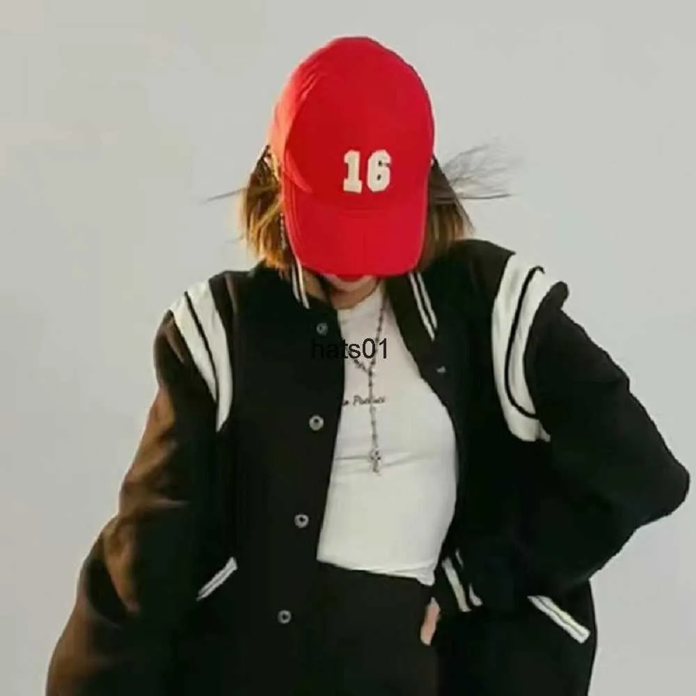 C 16 litera czapka baseballowa Lisa Star Online Red Catwalk w tym samym stylu czapka dla mężczyzn i kobiet z filtrem przeciwsłonecznym kapelusz