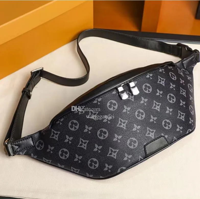 Marsupio nero da uomo Triangolo Designer Nylon Messenger Borse a tracolla a catena Borsa da uomo all'aperto Borsa da petto Borsa di design di lusso