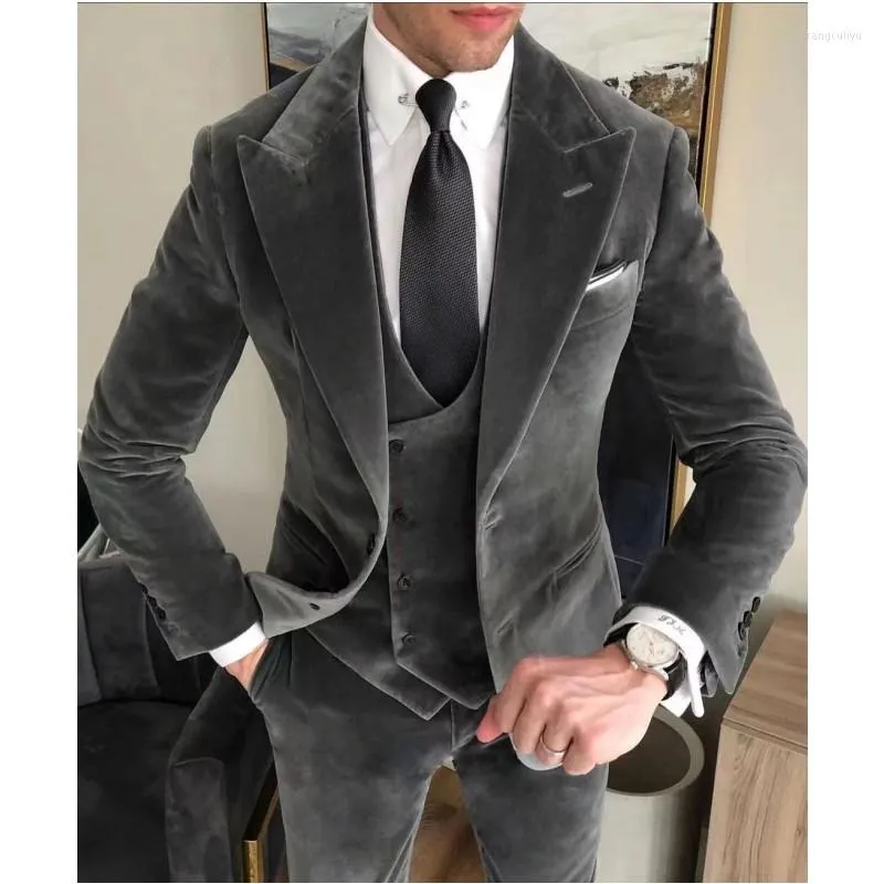 Męskie garnitury biznes Grey Velvet Blazer zestawy ślubnych mężczyzn Slim Fit Custome Homme elegancka sukienka 3 sztuki stroje Kamizelki kamizelki