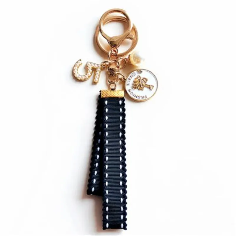 Fashion Accessories Luxury Designers Pearl Handmade Keychains Women Lovers Couple Bags Cars Key Chains Lanyards