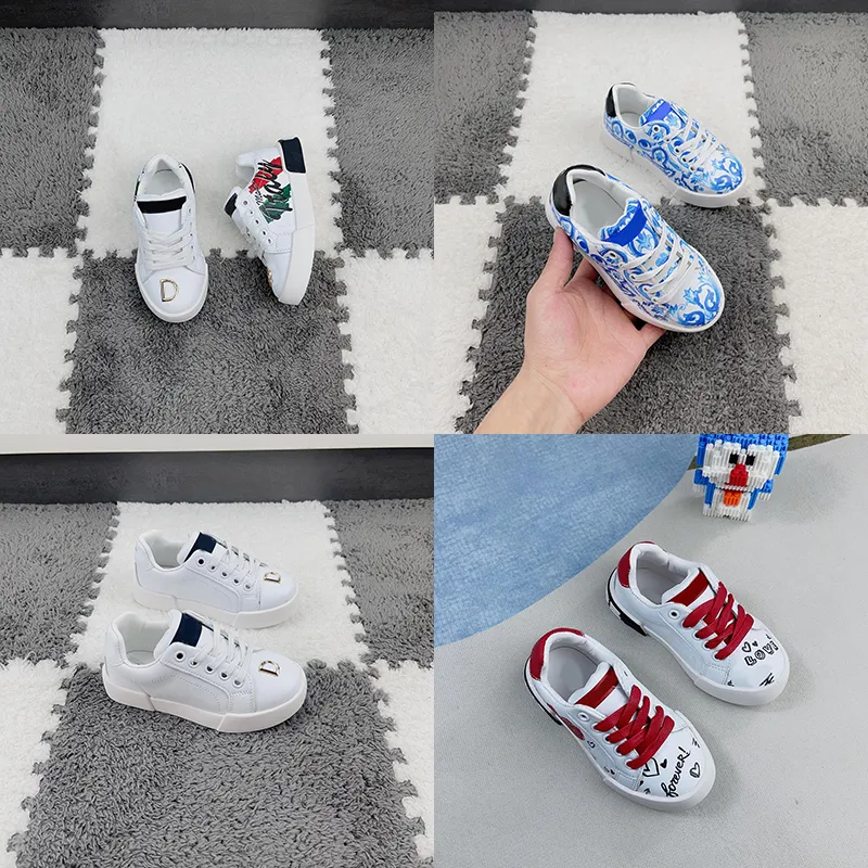 ブランドデザイナー品質ハイスケートボードキッズプリント子牛革の幼児の男の子と女の子のグラフィティスニーカーポルトフィーノ屋外の小さな白い靴