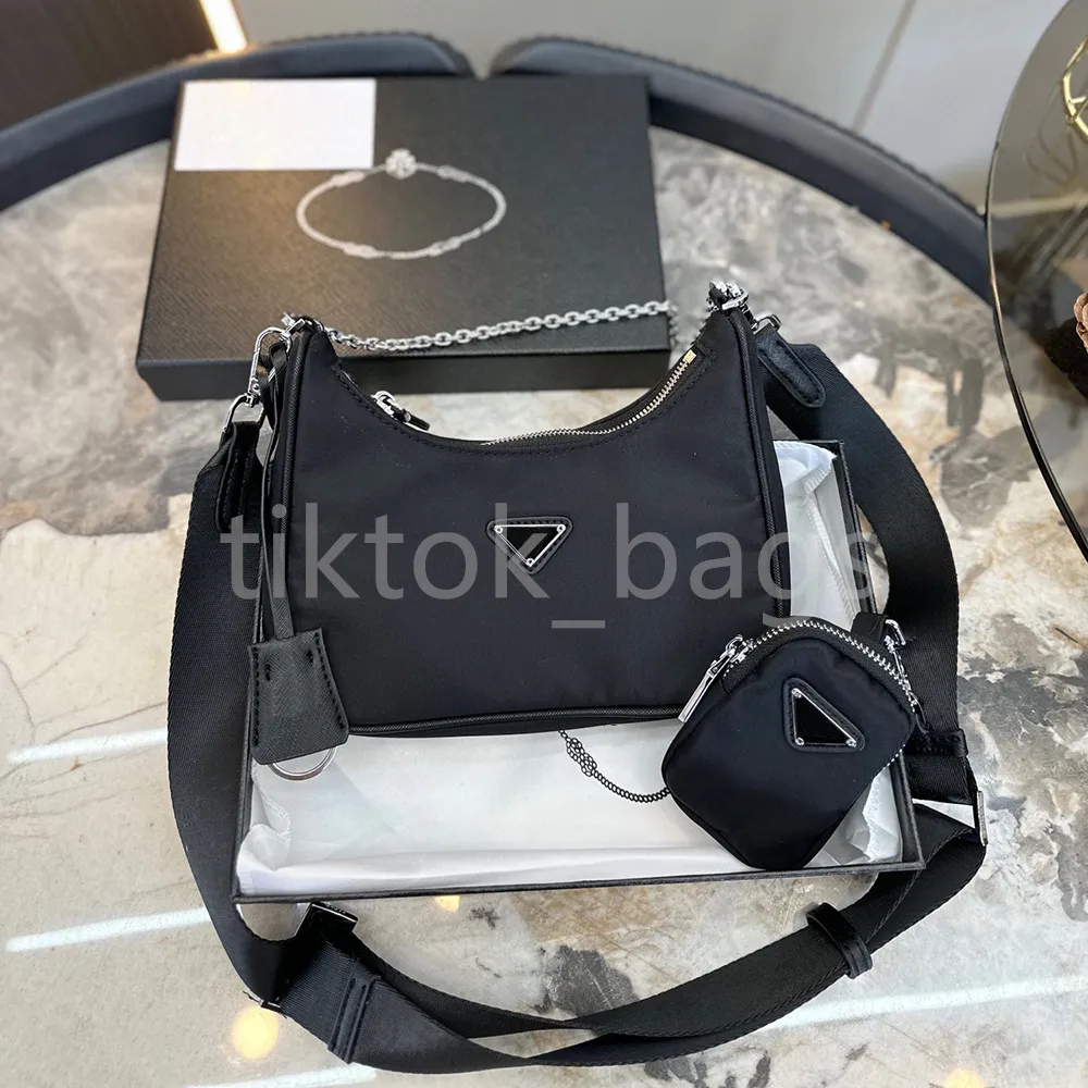 Re-Edition lyxig designeraxelväska 3-i-1 Crossbody Mini Hobo-handväska med avtagbar ficka vid axelrem Saffiano Läderkant Stor kapacitet Shoppingväska