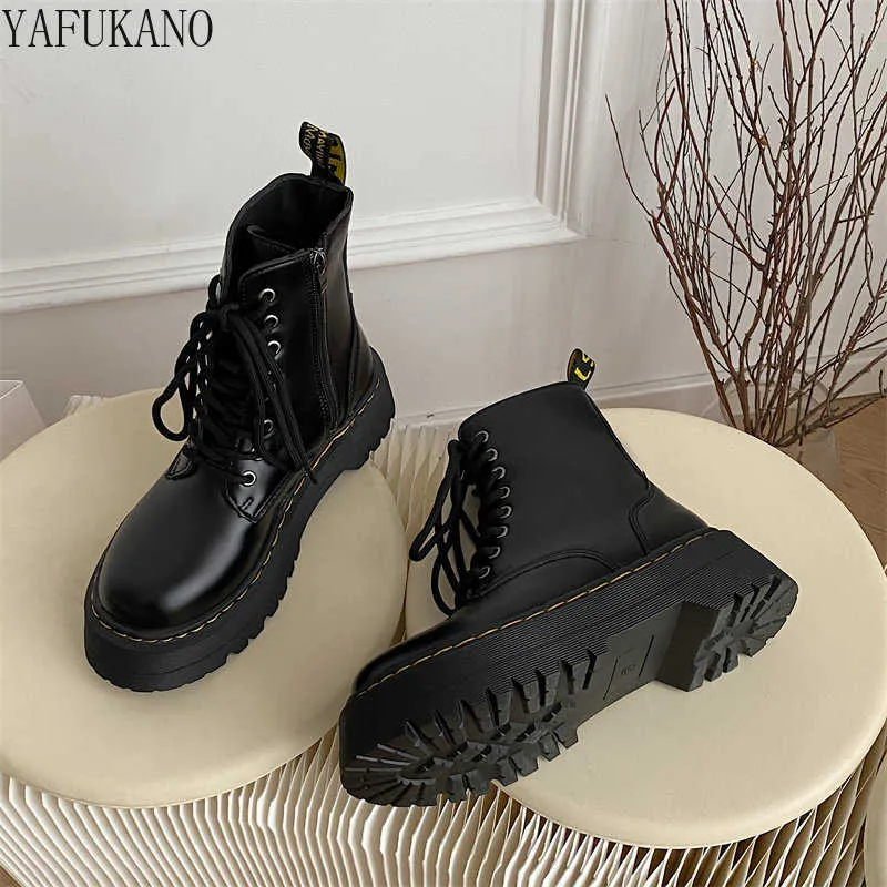 Combat Boots for Women Minimalist Front Laceup Platform Ankle Boots 5Cm Chunky Heel Thick Sole Height Increasing Motorcycle Boots Black
