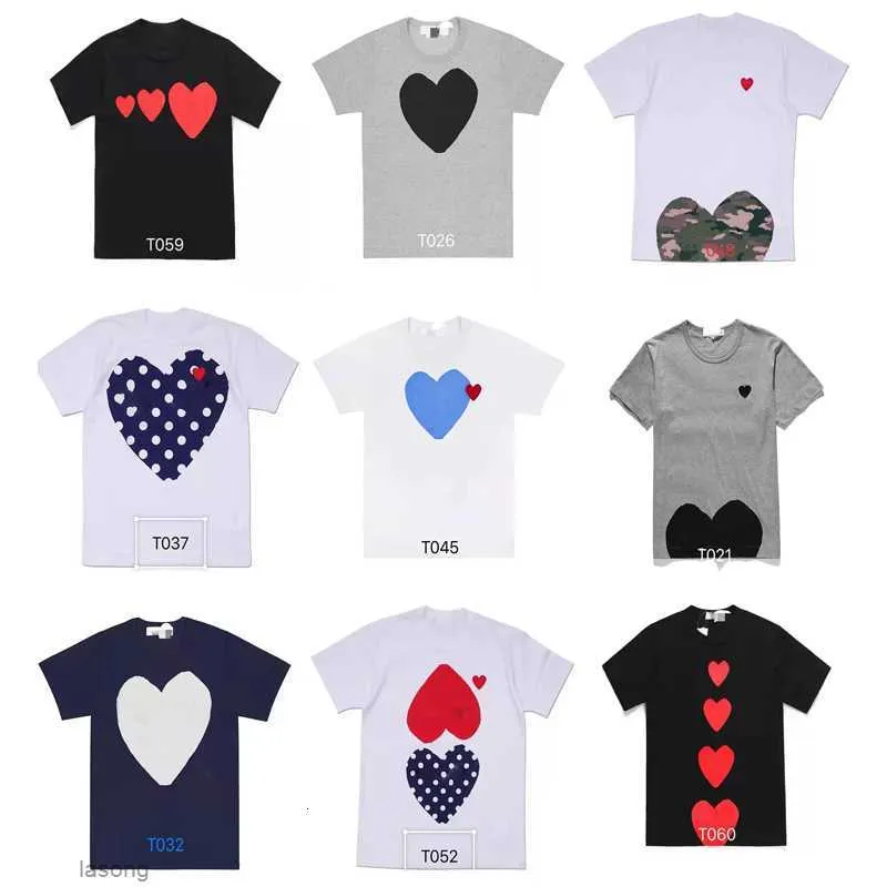 Модные мужские игровые футболки Дизайнер Red Heart Commes Commual Women Рубашки Des Badge Garcons High Quanlity Tshirts Хлопко