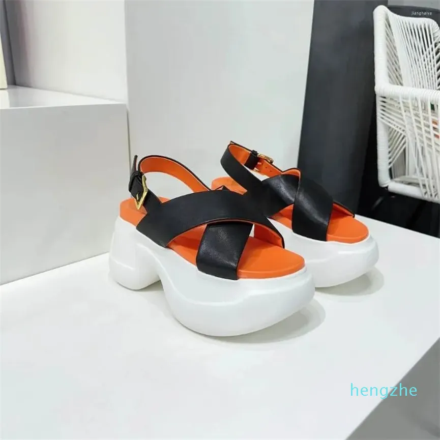 Sandálias de fundo grosso casual cor sólida sapatos redondos para mulheres plataformas de couro sem cadarço 2023 primavera verão