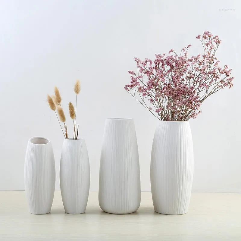 Vaser nordisk stil vas hantverk torr blomma arrangemang konstnärlig kreativitet hem dekoration vit färsk keramik utsökta