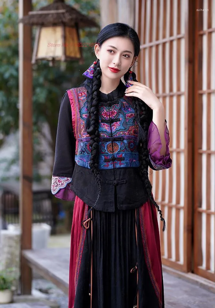 Ethnic Clothing 2023 Flower Embroidery Qipao Vest Women Hanfu Tops Chinese Waistcoat Mandarin Collar Elegant Tang Suit