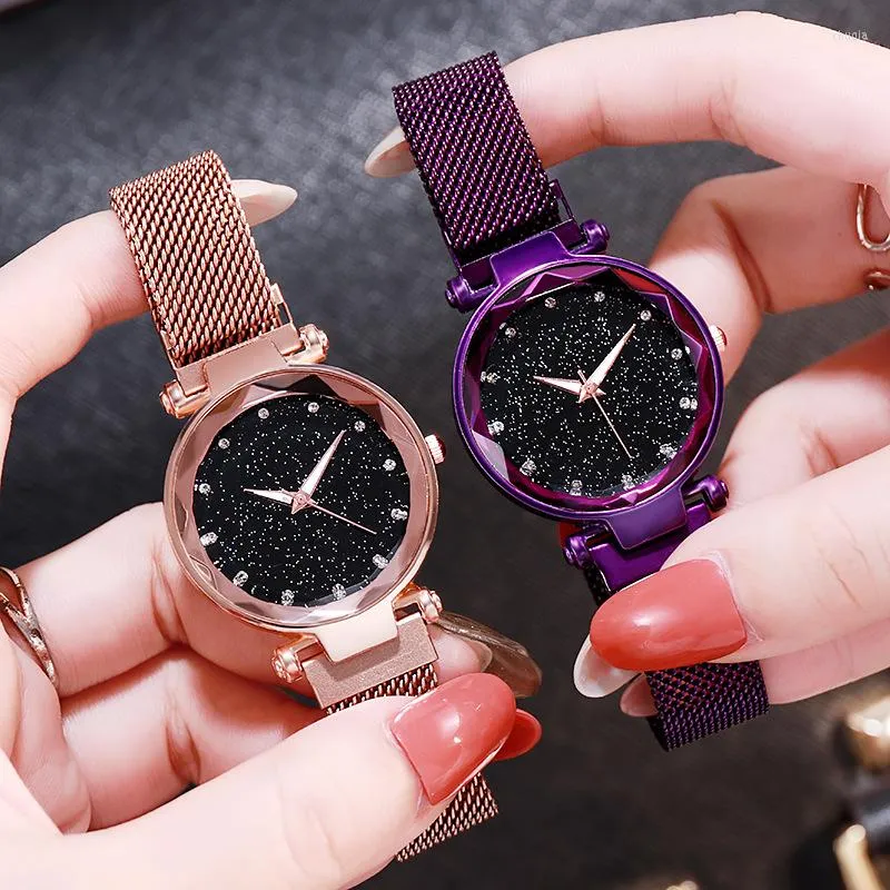 Montres-bracelets montre de luxe femmes mode Milan bracelet étoile aimant diamant montres pour