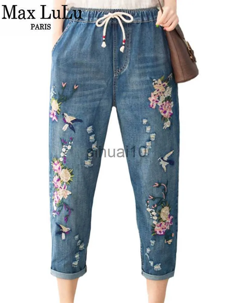 Women's Jeans Max Womens Vintage Floral Loose Denim Pants 2022 Spring CHInese Style Casual Ripped Blue Jeans Holes Elastic Harem Trousers J230605